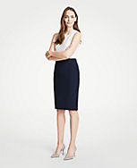 The Seamed Pencil Skirt in Seasonless Stretch - Curvy Fit carousel Product Image 3