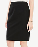 The Seamed Pencil Skirt in Seasonless Stretch - Curvy Fit carousel Product Image 1