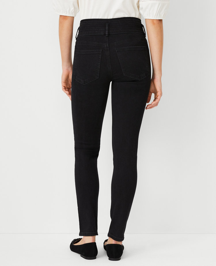 Sculpting Pocket High Rise Skinny Jeans in Jet Black Wash