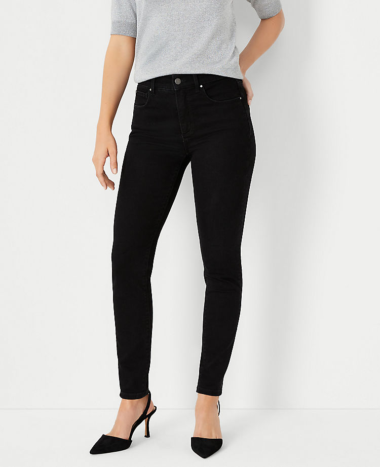 Petite Mid Rise Skinny Jeans in Jet Black Wash - Curvy Fit
