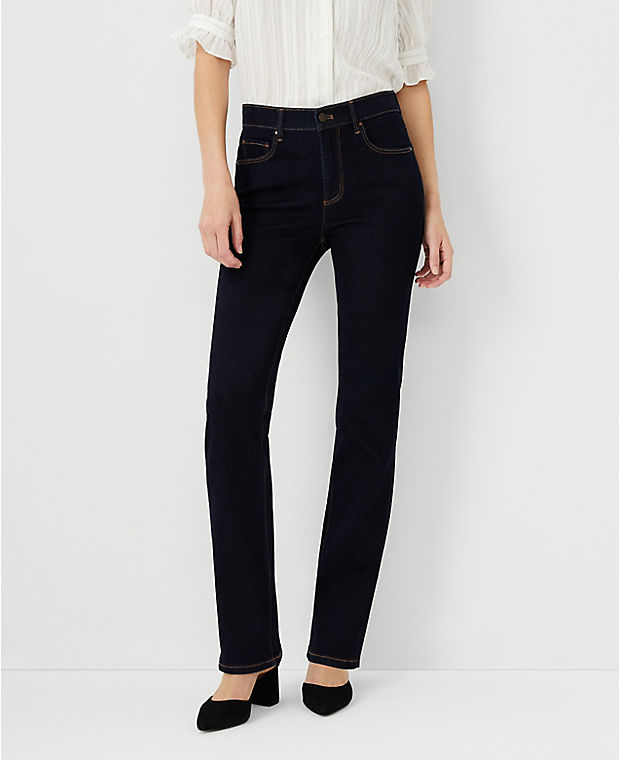 Sculpting Pocket Mid Rise Boot Cut Jeans in Classic Rinse Wash