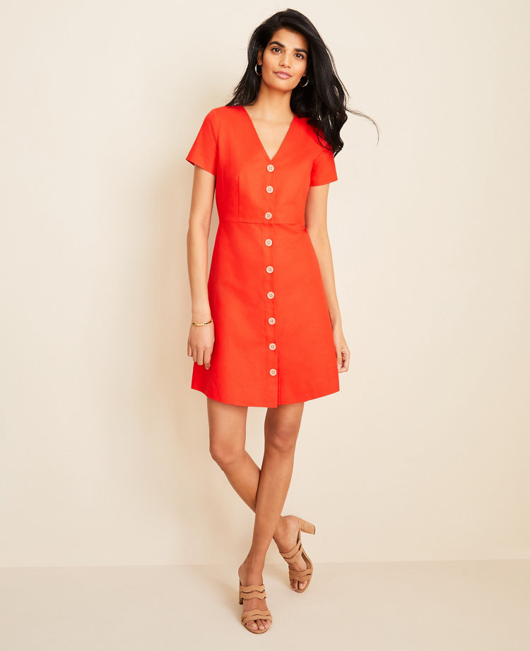 button linen dress