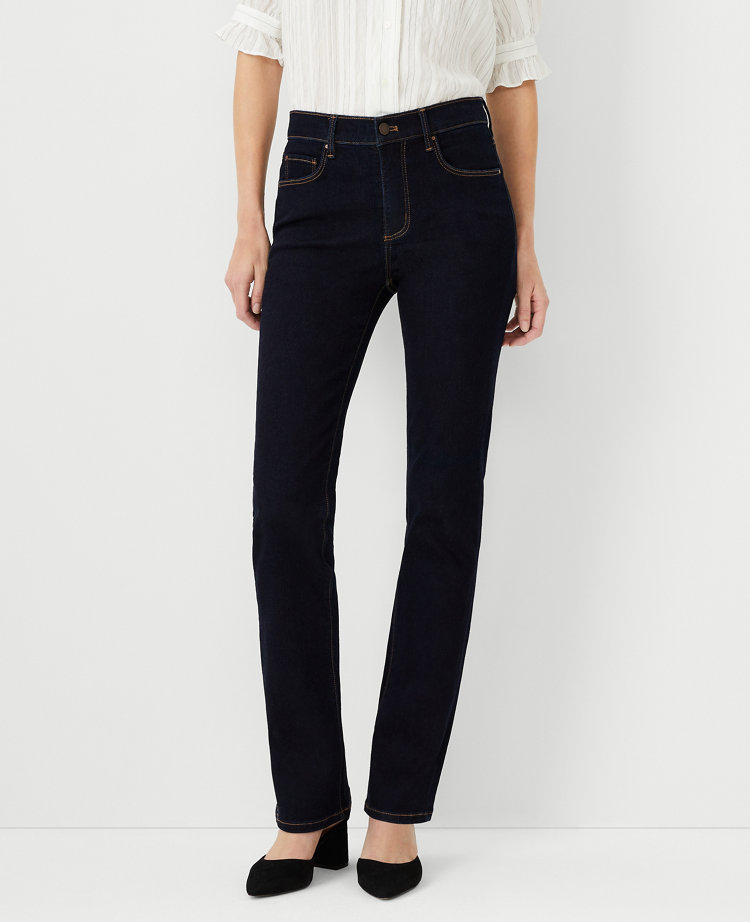 Curvy Sculpting Pocket Mid Rise Boot Cut Jeans in Classic Rinse