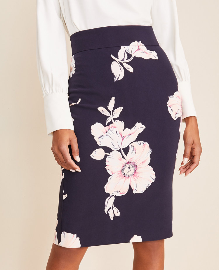 Slim Skirt