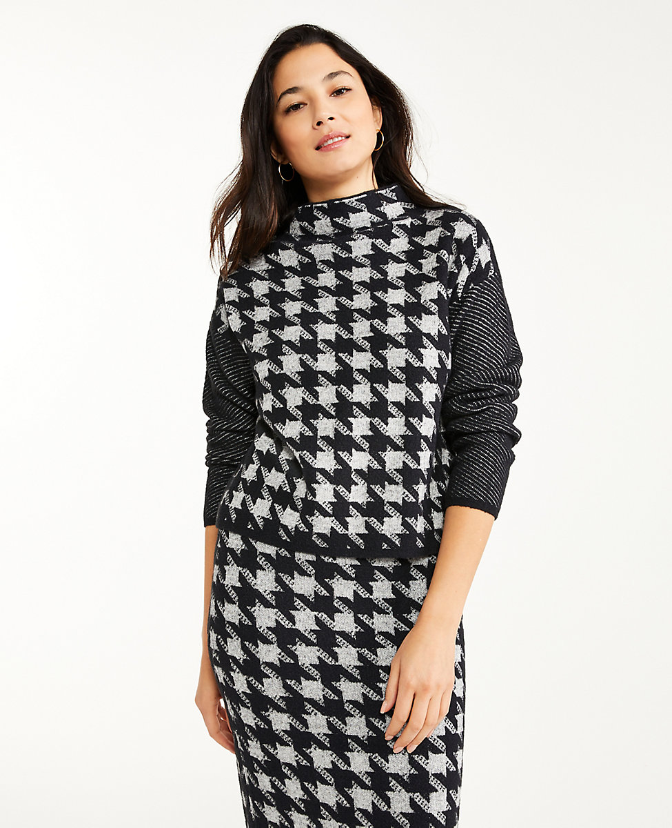 Striped Sleeve Houndstooth Jacquard Sweater