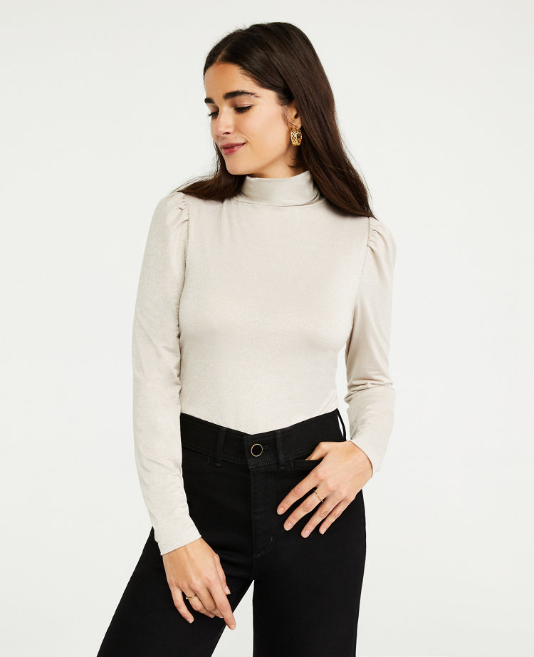 Puff shoulder clearance turtleneck