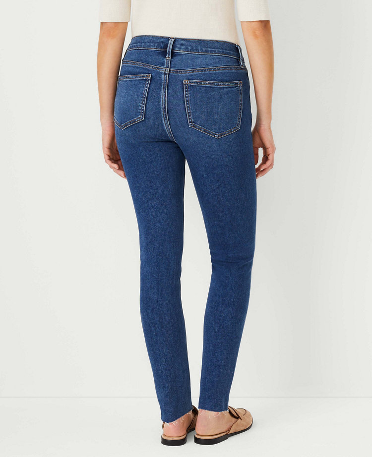 Curvy Mid-Rise Skinny Jean