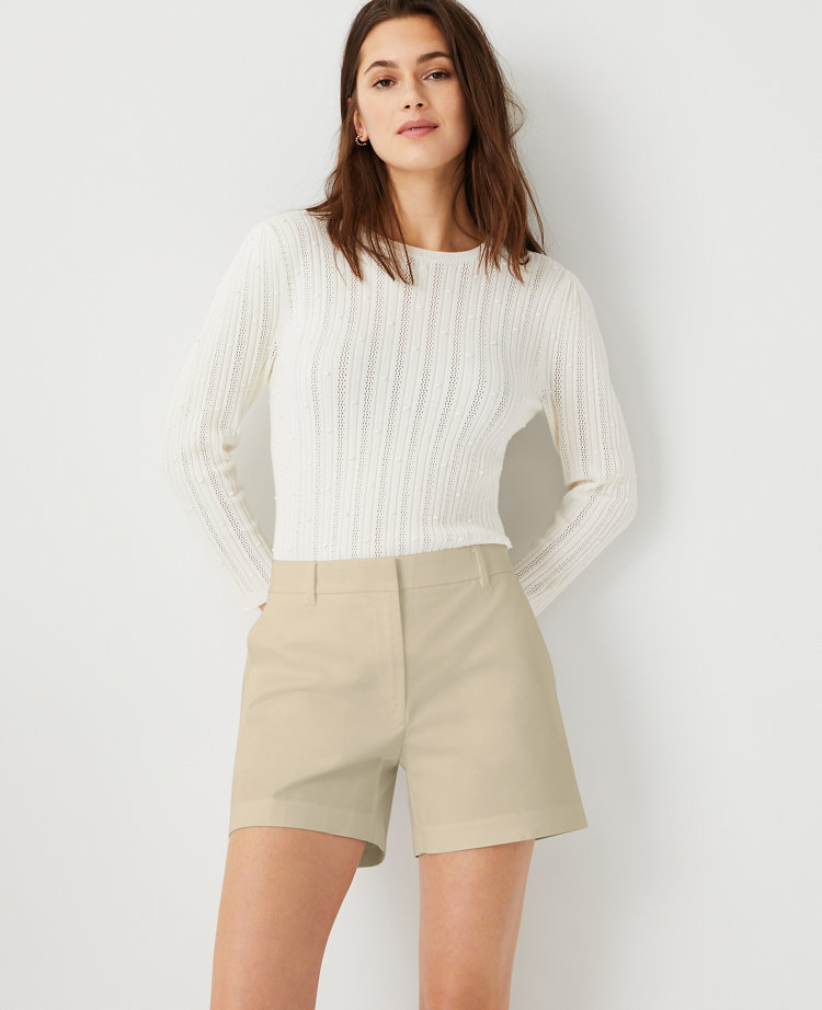 khaki shorts outfit womens