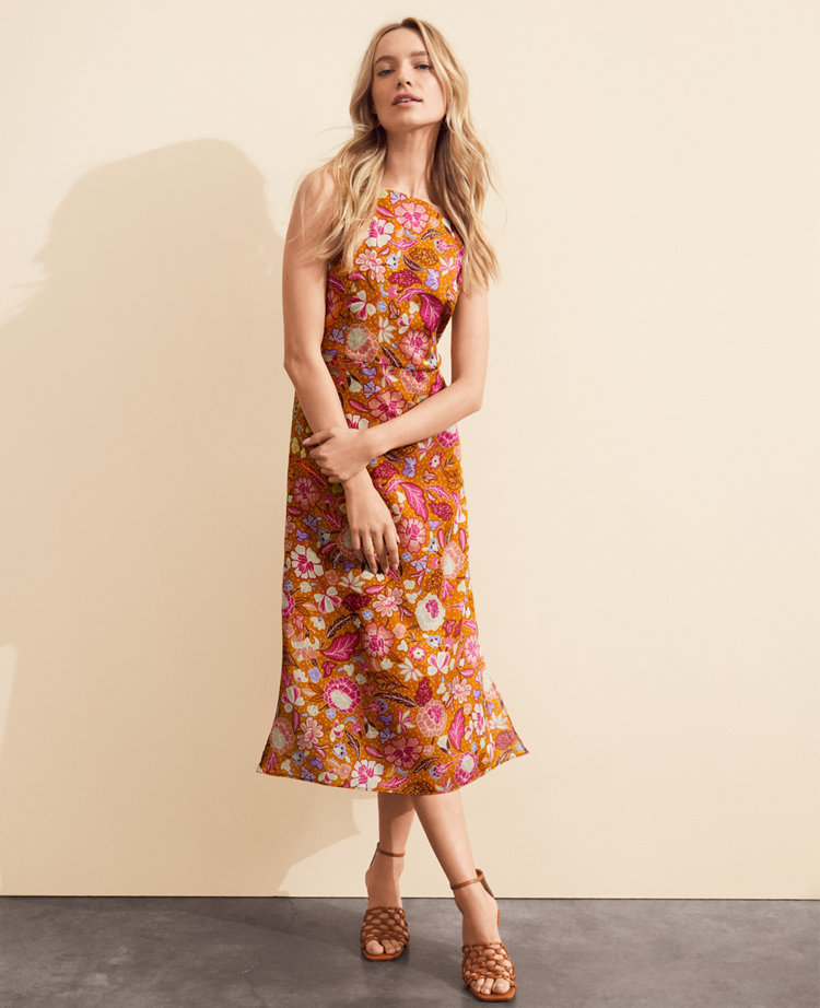 Printed Square Neck Midi Waisted Dress – Retail International Group