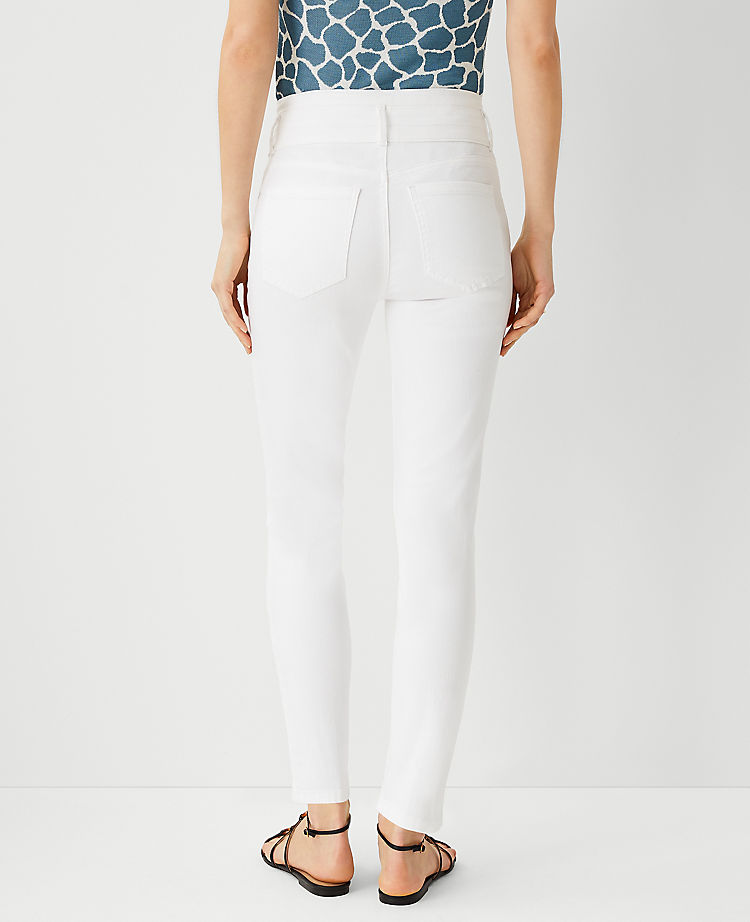 Sculpting Pocket High Rise Skinny Jeans in White
