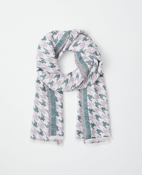 Houndstooth Woven Blanket Scarf
