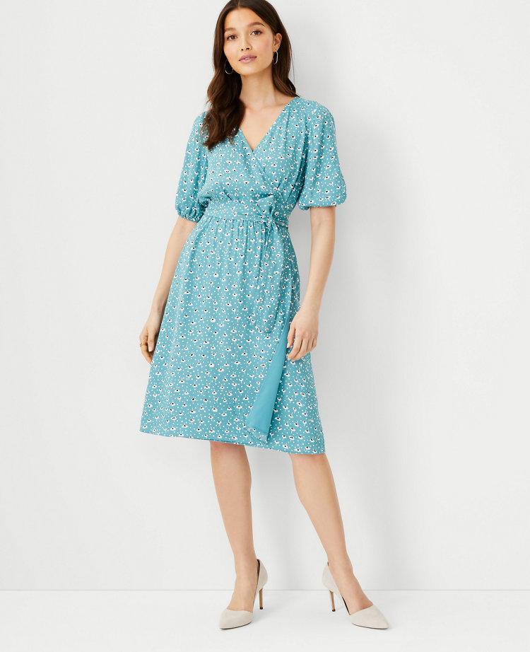 Ann taylor 2025 floral wrap dress