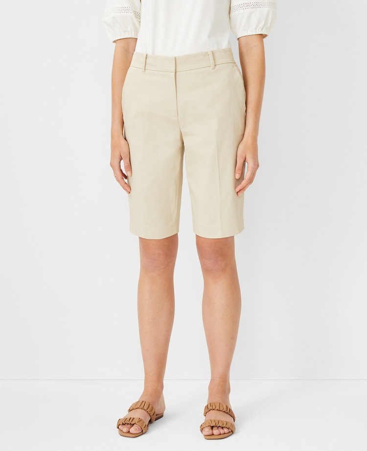 The Petite Boardwalk Short - Curvy Fit
