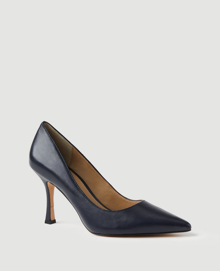 Black leather shop pumps on sale