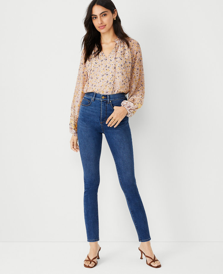 Sculpting Pocket Highest Rise Skinny Jeans in Classic Mid Wash