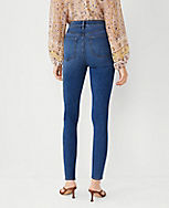 Sculpting Pocket Highest Rise Skinny Jeans in Classic Mid Wash carousel Product Image 2