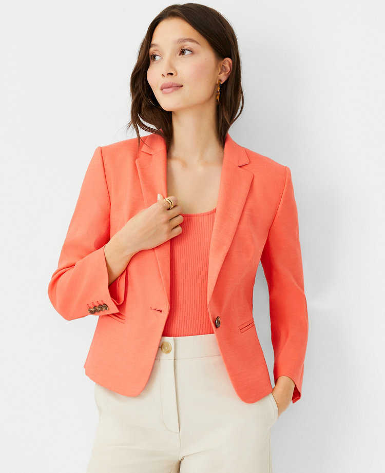 The Petite Newbury Blazer in Linen Blend Twill