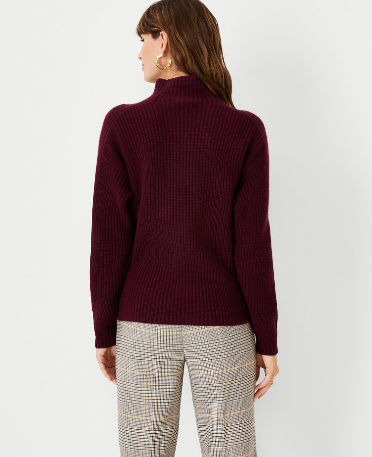 Parchment Corded Horseshoes Ribbed Trim Mock Neck Short Sleeve Sweater