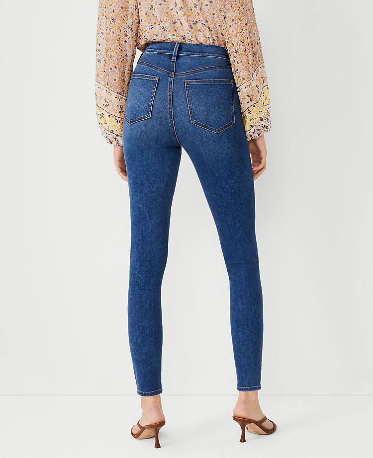 Petite Curvy Sculpting Pocket Highest Rise Skinny Jeans in Classic Mid Wash