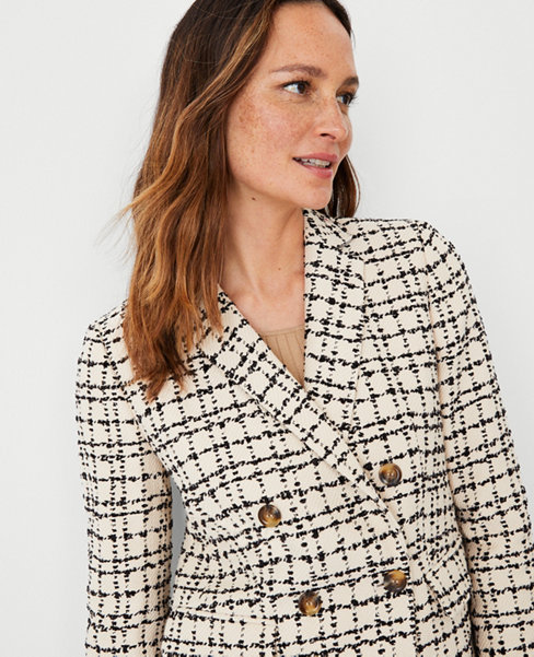 The Tailored Double Breasted Blazer in Tweed