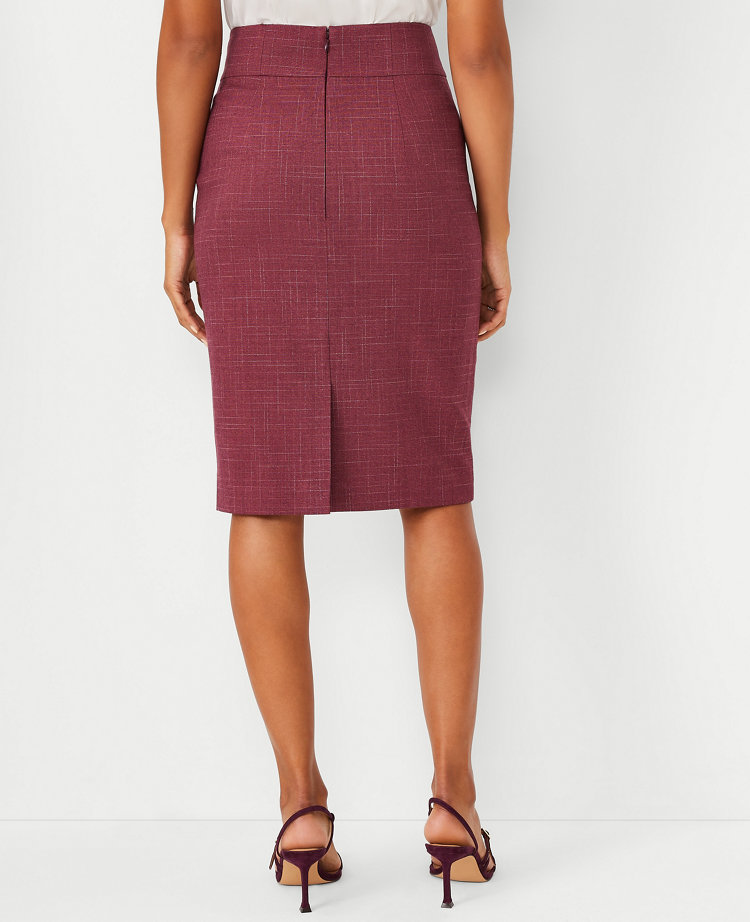 The Petite High Waist Seamed Pencil Skirt in Cross Weave - Curvy Fit