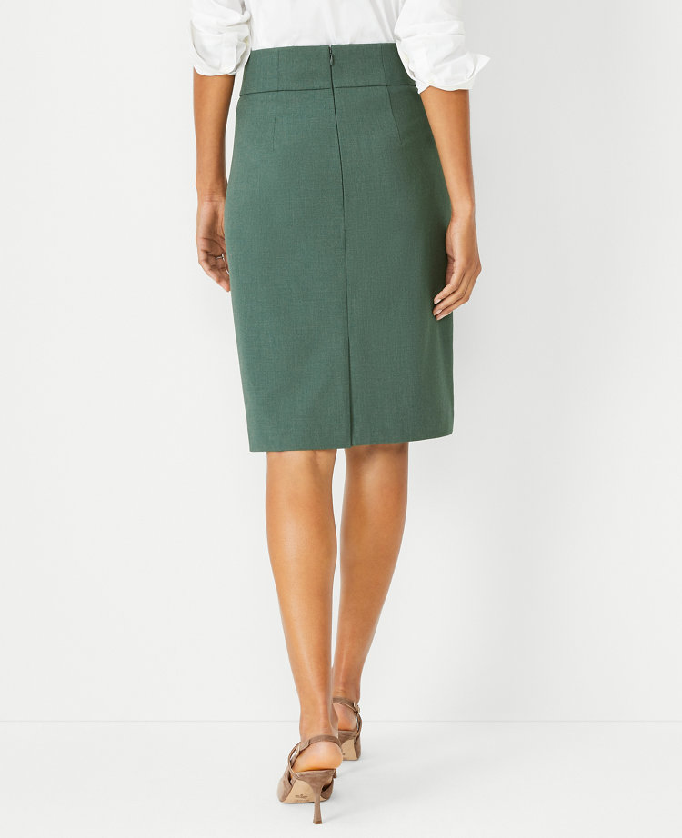 The Petite Seamed Pencil Skirt in Bi-Stretch