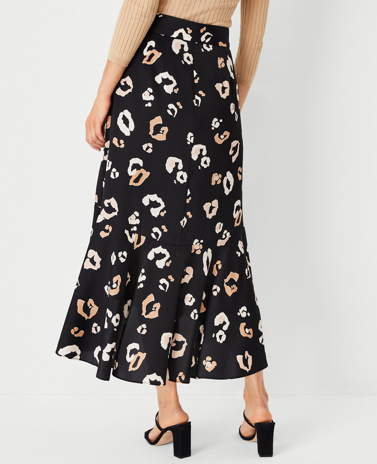 Petite leopard hotsell maxi skirt