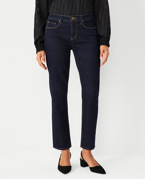 Petite Sculpting Pocket Mid Rise Taper Jeans in Rinse Wash