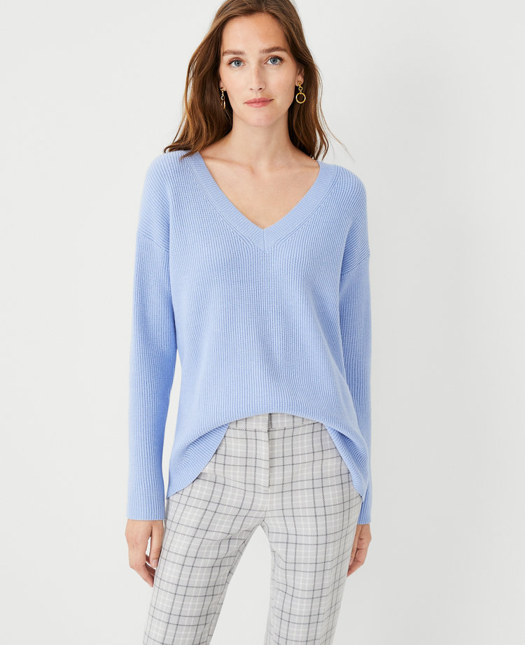 Ann taylor 2025 v neck sweater