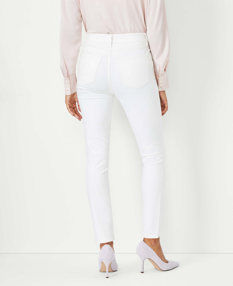 Petite Sculpting Pocket Mid Rise Skinny Jeans in Velvet