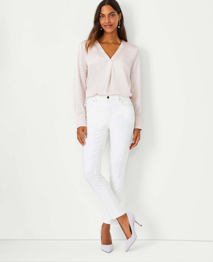 Petite Sculpting Pocket Mid Rise Skinny Jeans in Velvet