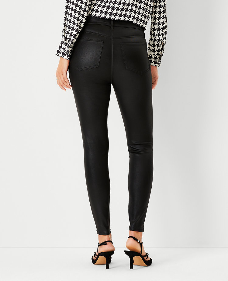 Sculpting Pocket High Rise Skinny Jeans in Black Coated Denim