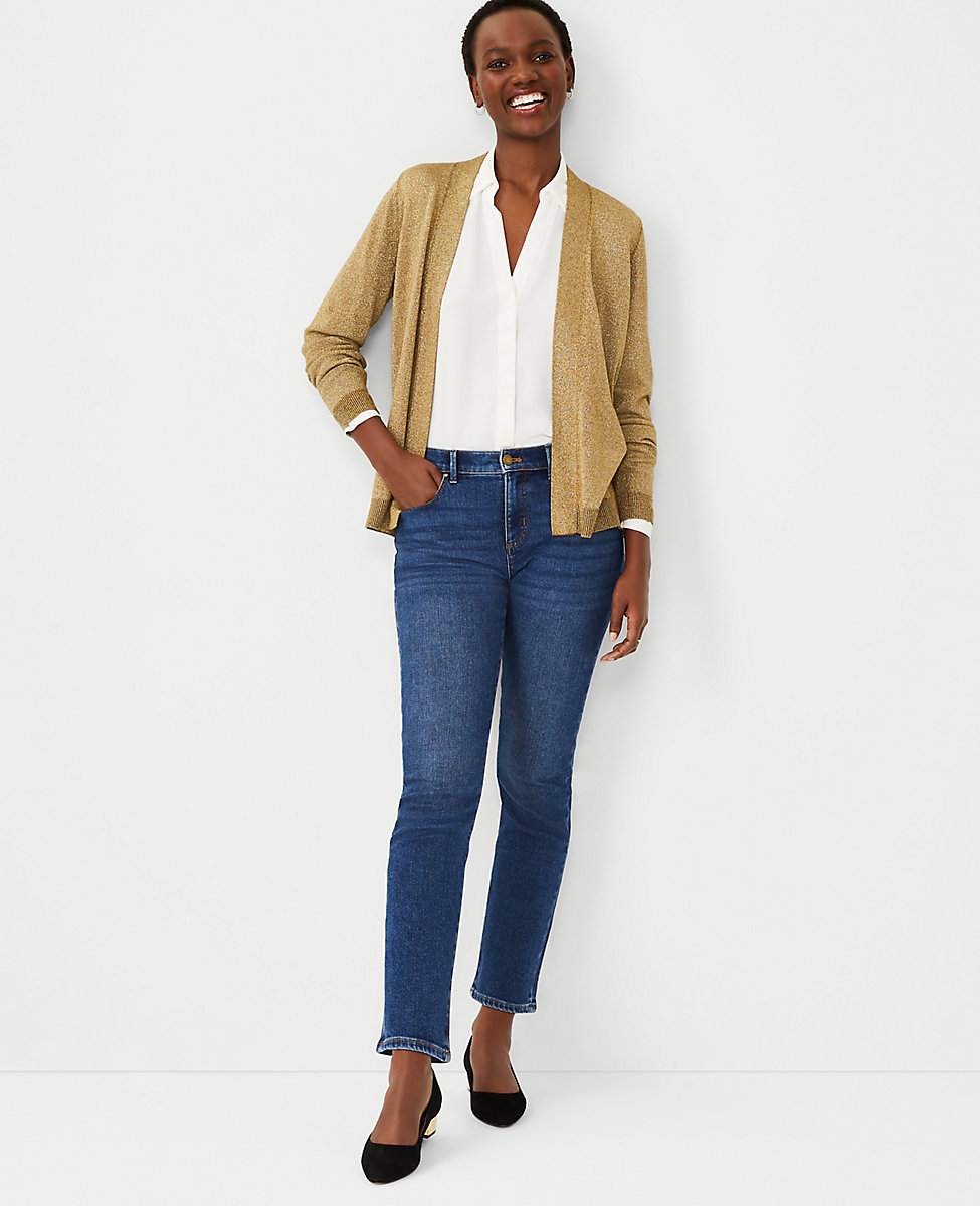Petite Sculpting Pocket Mid Rise Tapered Jeans in Classic Indigo Wash
