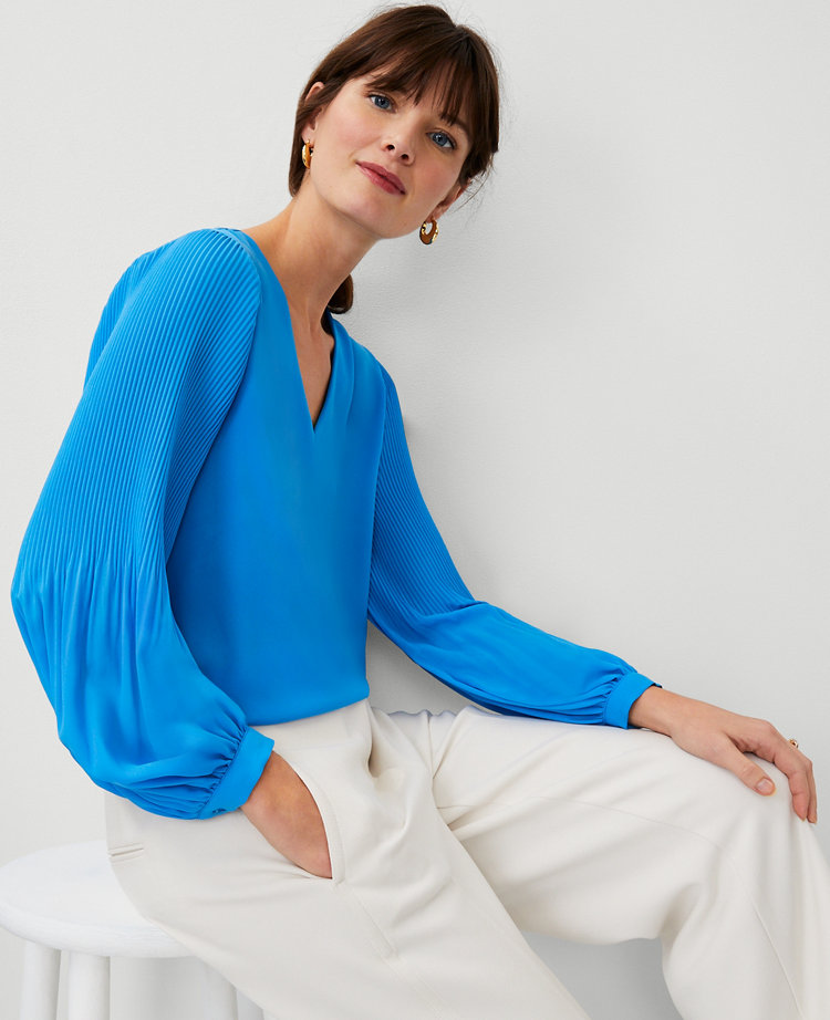 Pleated Sleeve V-Neck Popover