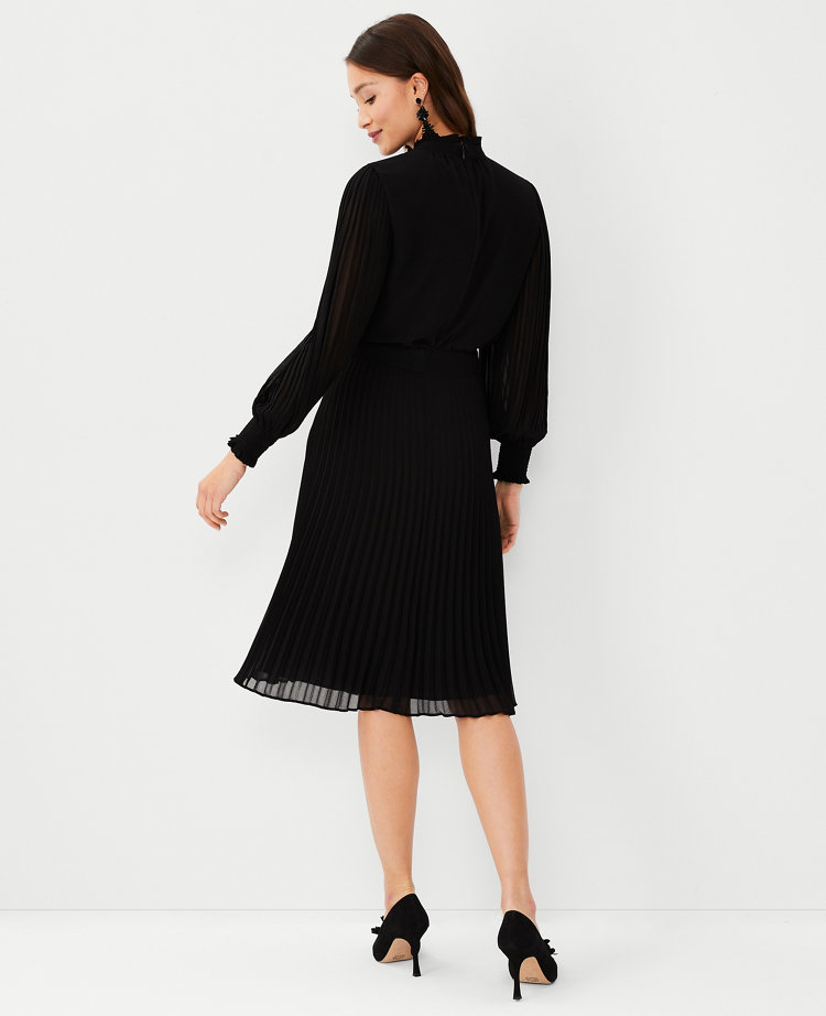 Ann taylor shop pleated flare dress