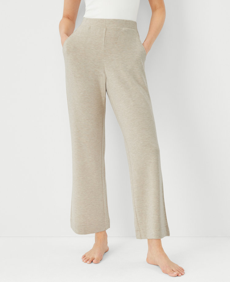 Lightweight knit wide-leg lounge pant