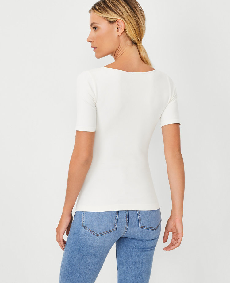 Modern Seamless Scoop Neck Tee