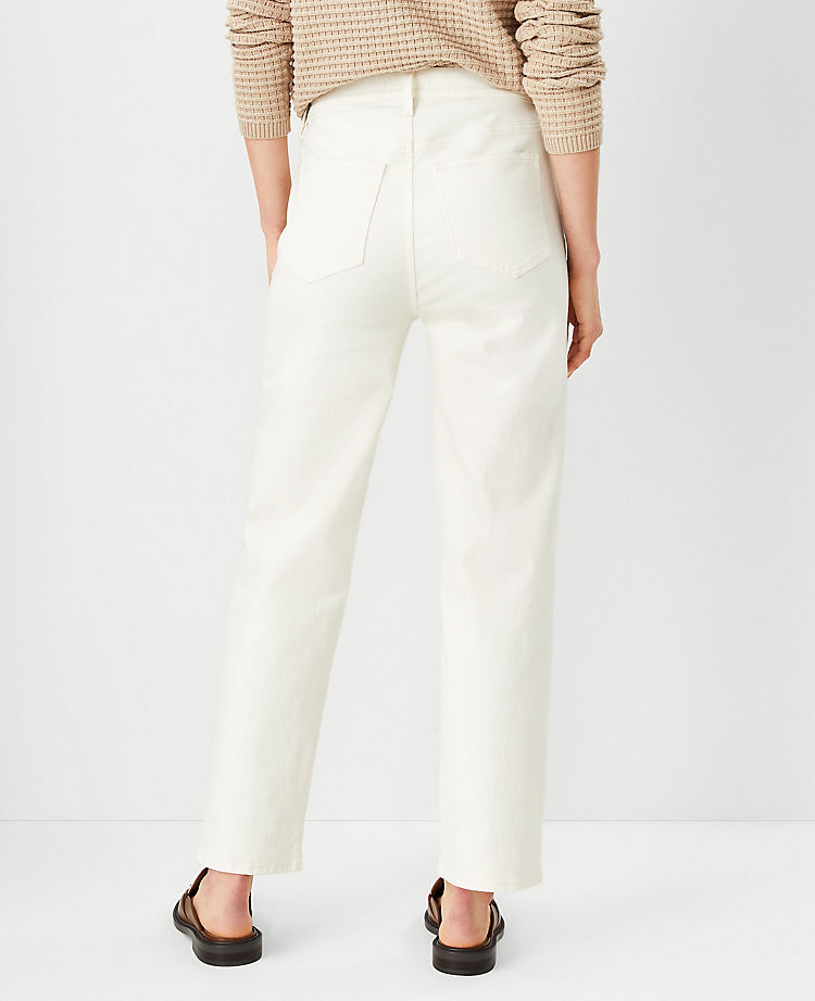 Petite Sculpting Pocket High Rise Straight Jeans in Ivory