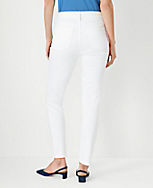 Curvy Sculpting Pocket Mid Rise Skinny Jeans in White carousel Product Image 2