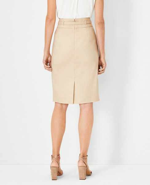 The Belted Seamed Pencil Skirt in Herringbone Linen Blend
