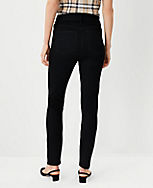 Sculpting Pocket High Rise Skinny Jeans in Jet Black Wash carousel Product Image 2