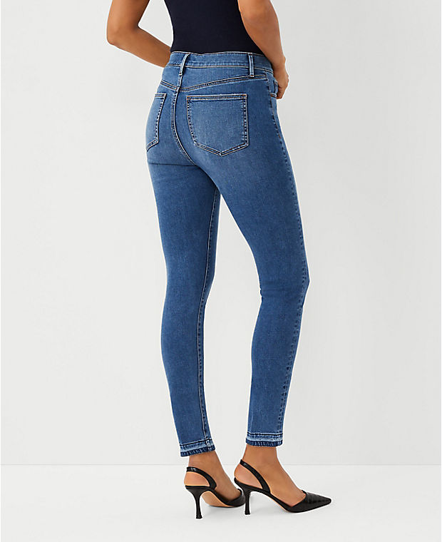 Sculpting Pocket High Rise Skinny Jeans in Classic Mid Wash