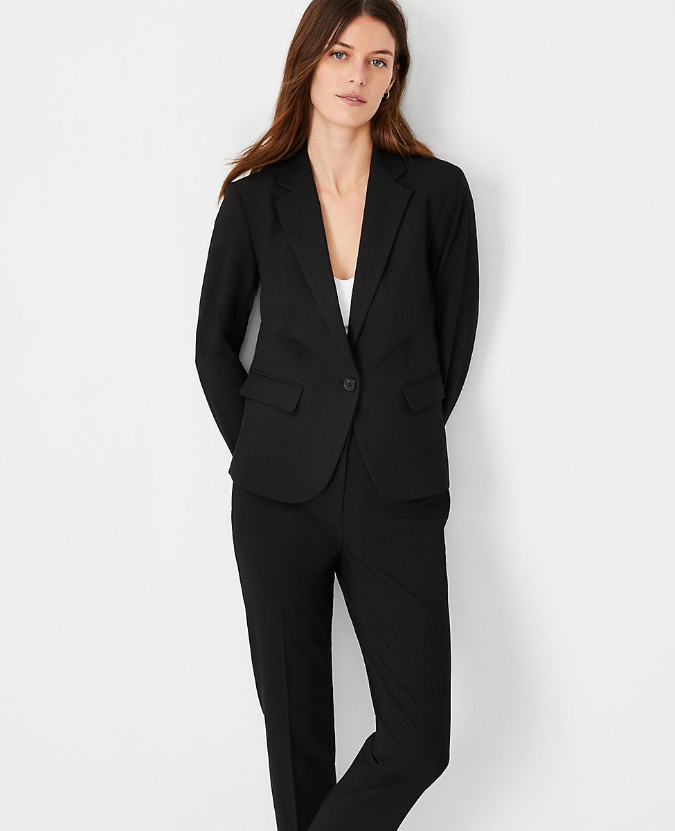 The Notched One Button Blazer in Seasonless Stretch
