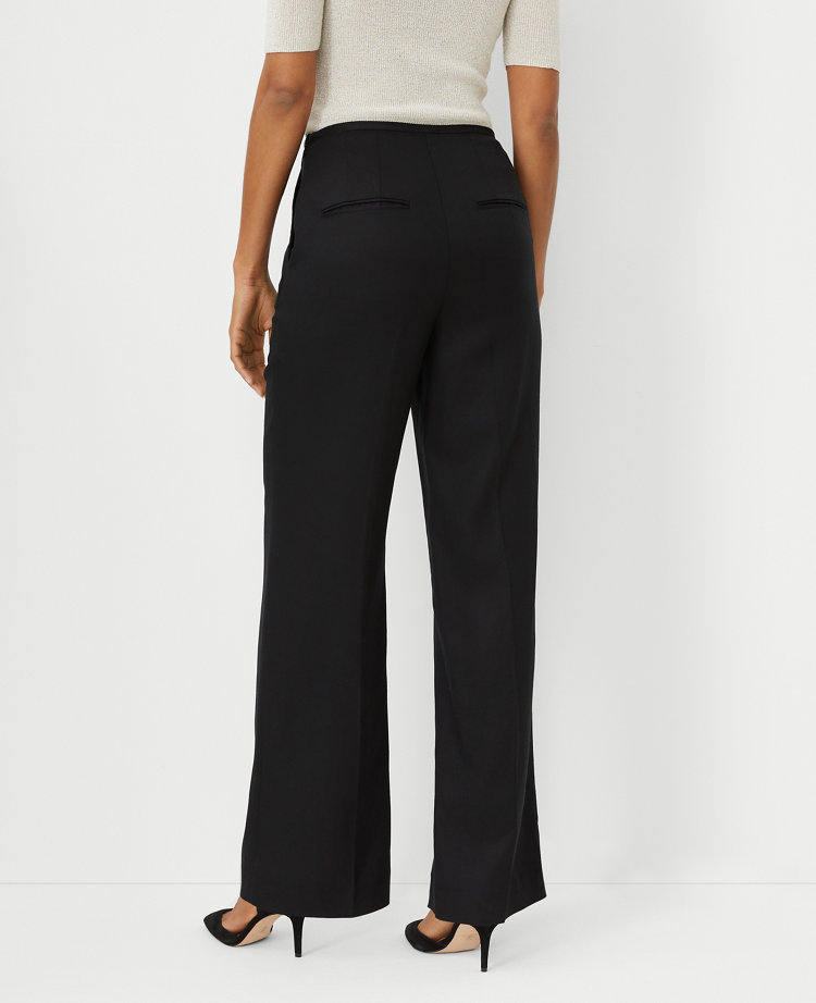 The Seamed Side Zip Straight Pant