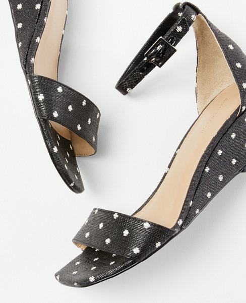 Dotted Straw Low Wedge Sandals
