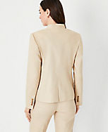 The Cutaway Blazer in Linen Blend carousel Product Image 2