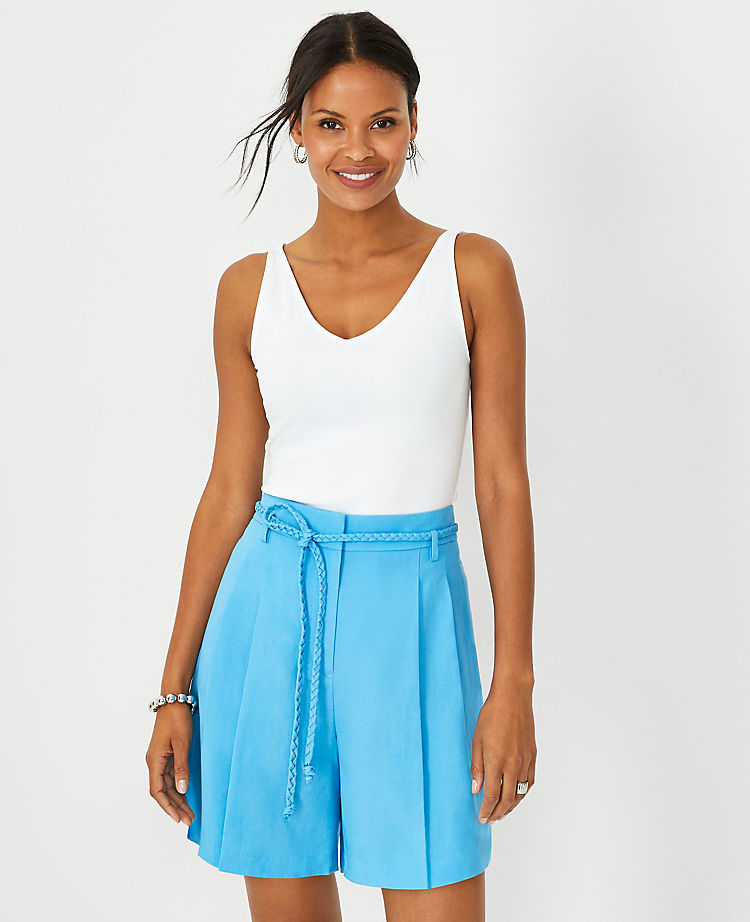 The Petite Belted Pleated Short in Linen Blend