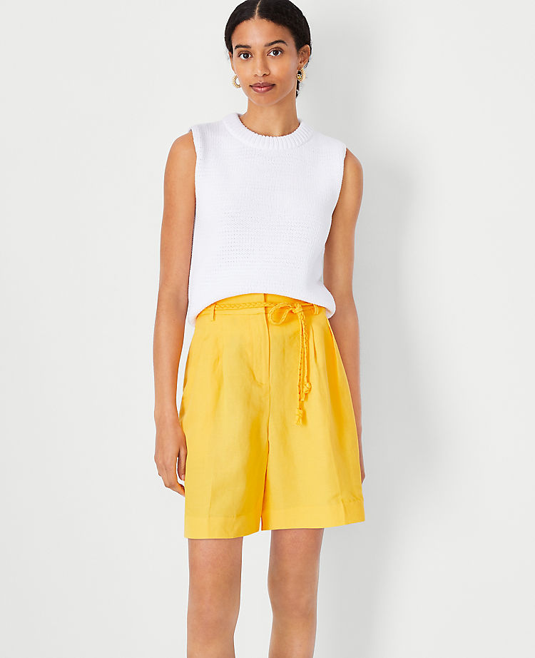 The Petite Belted Pleated Short in Linen Blend