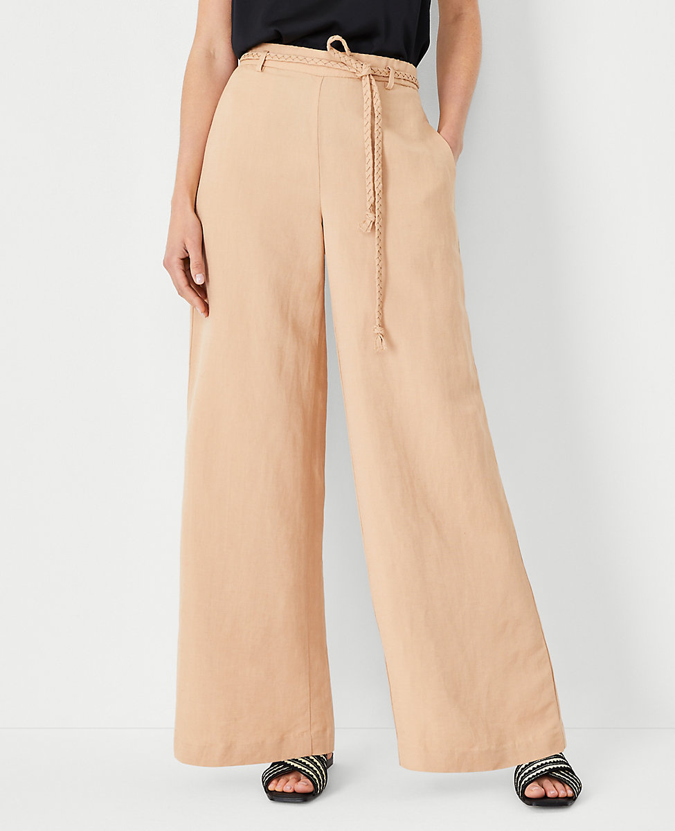 The Petite Belted Pull On Palazzo Pant in Linen Blend