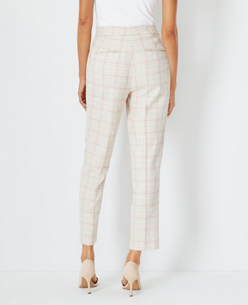 The Eva Ankle Pant in Plaid - Curvy Fit